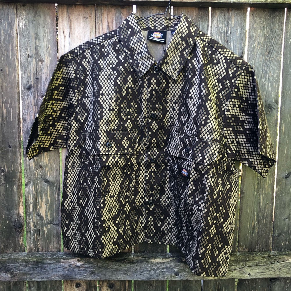 Dickies Snake-Pattern Short Sleeve Shirt button up